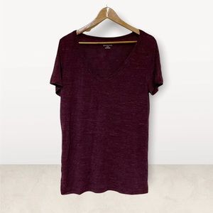 Merona burgundy v neck long t shirt M